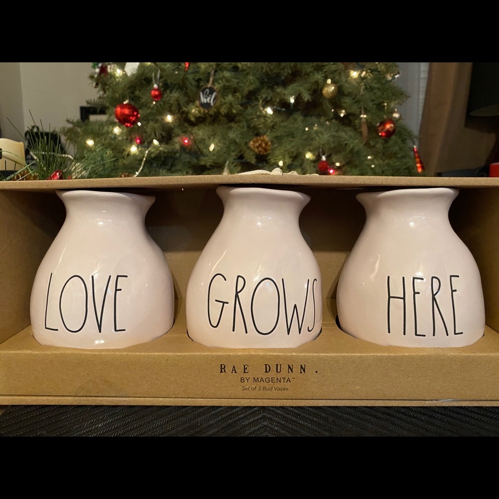 *Rae Dunn* Love Grows Here Bud Vases